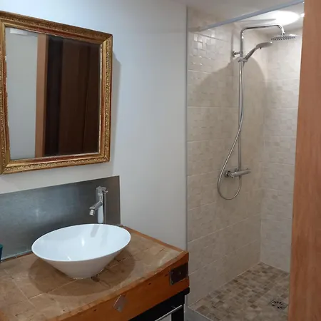 La Maison * Cruviers-Lascours